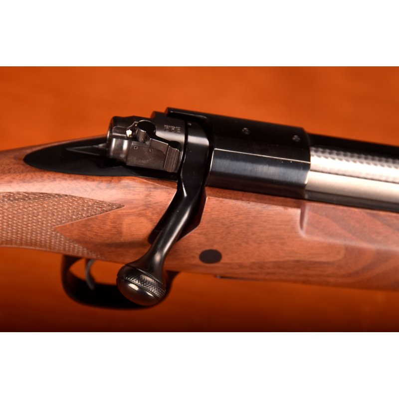 Winchester Model 70 Calssic Hunter aus Startseite bei Waffen